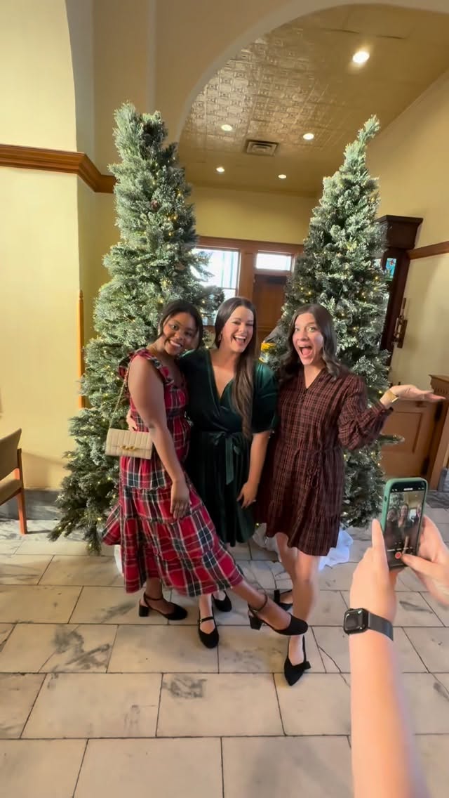 Wrapping up the year with holiday tea and the wedding industry friends who make long days, tight timelines, and beautiful celebrations worth it ✨🎄
#weddingplanner #weddings #dfwweddings #dallasweddingplanner #fortworthweddingplanner #luxuryweddings #planrevelry
#weddings