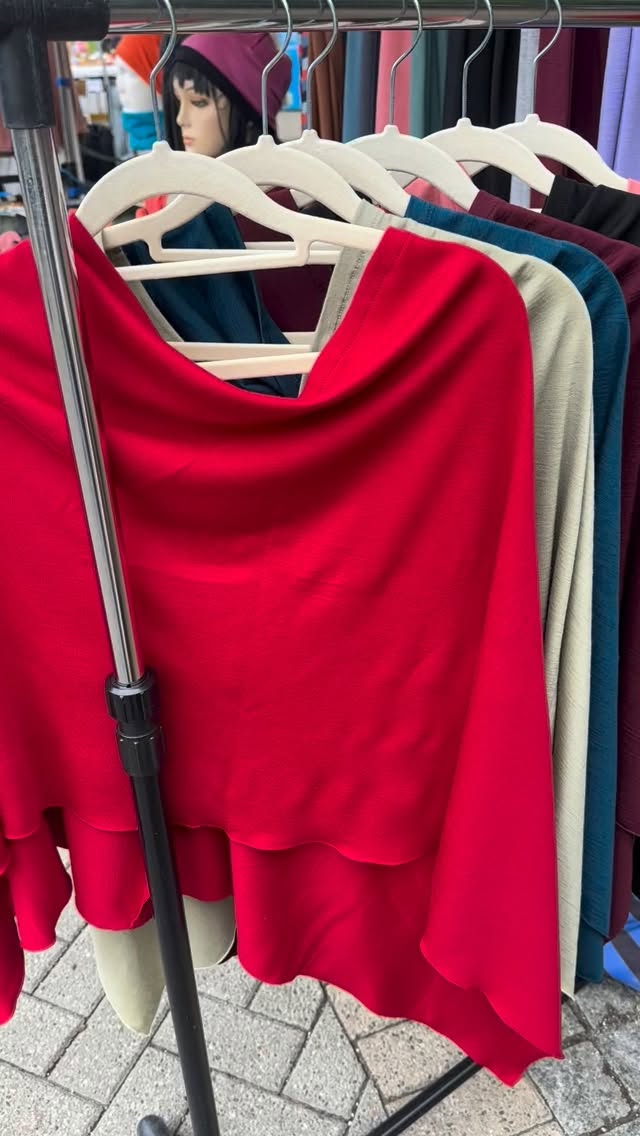 Did we hear Handmade! We love Handmade products at the Queenstown Market 💛 Come check out our talented artists and crafters today on the lakefront of Queenstown👍