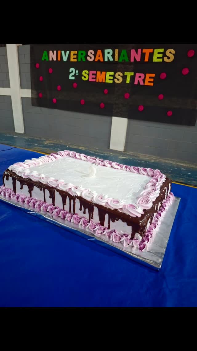 Hoje o Educandário Santista amanheceu ainda mais iluminado… é dia de celebrar os nossos aniversariantes do segundo semestre! 🎉✨
Cada criança que sopra velinhas carrega com ela um mundo de sonhos, inocência e esperança. E nós temos a honra de acompanhar cada passo, cada conquista e cada sorriso que faz nosso coração transbordar.
Parabéns, pequenos! Que esse novo ciclo seja repleto de aprendizados, abraços apertados, descobertas lindas e momentos que ficarão guardados para sempre. Vocês são o motivo da nossa dedicação diária e a razão do nosso trabalho ter tanto amor envolvido.
Que Deus abençoe cada um com saúde, alegria e luz no caminho. 💛
Com carinho, o Presidente Sr. Branco, a Diretoria e toda a nossa equipe celebram com o coração cheio essa data tão especial.
Feliz aniversário! Vocês são a nossa maior alegria. 🎂🥳