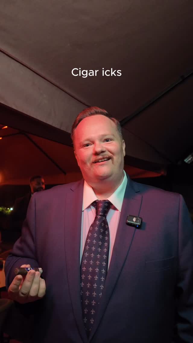 Confession time… are you guilty of sharing your cigar? 👀
#CigarLife #SmokingCommunity #CigarLovers SharingIsCaring GuiltyPleasures TobaccoTalk PuffPuffPass