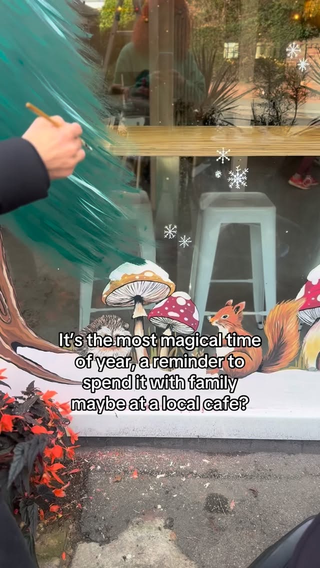 It’s 12 days till Christmas! Why not treat the one you love to a coffee and a cake doe at your favourite family run business?
See you at Ola! 🎄☕️
#coffee #local #twyford #coffeeshop #specialitycoffee