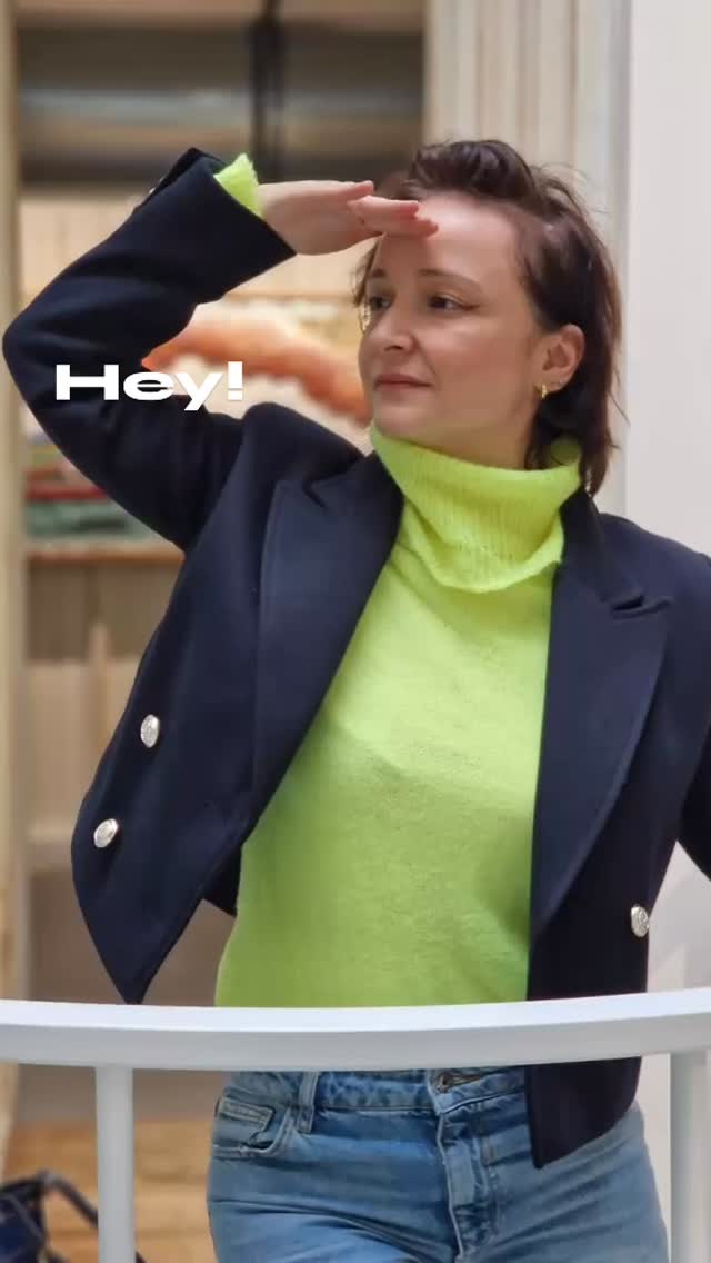 Jâai pris une nouvelle fonction đ
Commandante de ponton en milieu culturel
đ«ĄđȘŒđđŠđŠâŽïžđŠŠâ”ïžđ§đŒââïž
Pendant que lâIA « rĂ©volutionne nos mĂ©tiers » et que les budgets sâĂ©vaporent.
Ici au moins on voit lâhorizon, ça avance !
Jâai pris le large donc.
Pas trĂšs loin, juste au @maifsocialclub.
Un de mes lieux culturels préférés,
pour « Voir la mer »,
merveilleusement pensée par @lauranne_germond et une Scénographie magique de Benjamin Gabrié.
#ironie #france #culture #exposition #2025 #moodoff #maifsocialclub