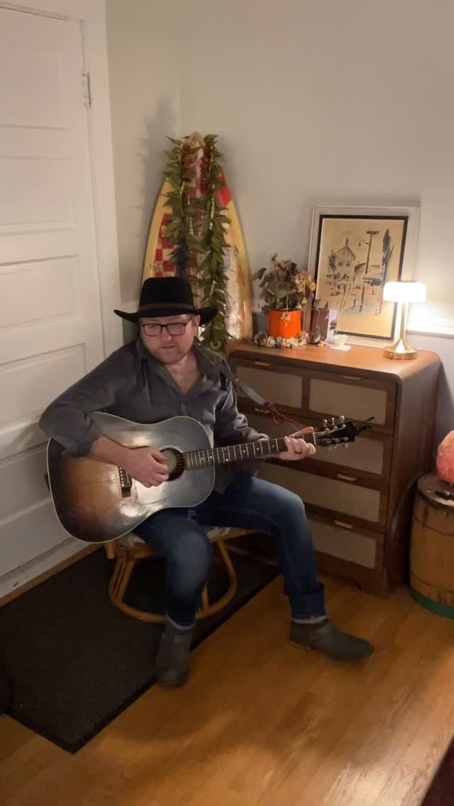 Next to You
#bluebirdgoldenpick #bluebirdgoldenpickapril2026 #bluebirdgoldenpickmay2026 #bluebirdgoldenpickjune2026 #singersongwriter #songwriter #altfolk #americana #livemusic #folkrock