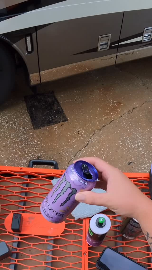 3D Speed is our go to compound for light corrections and a nice quality wax finish without breaking our clients bank accounts. Highly recommend speed to anyone looking for an additional up charge package for light corrections & waxing. 10/10
@3dcarcare
#RVDetailing #Detailing #fyp #RVLIFE #RV #polishing #paintcorrection #clean #ViperDetailing #Florida #Tampabay #3DCarcare