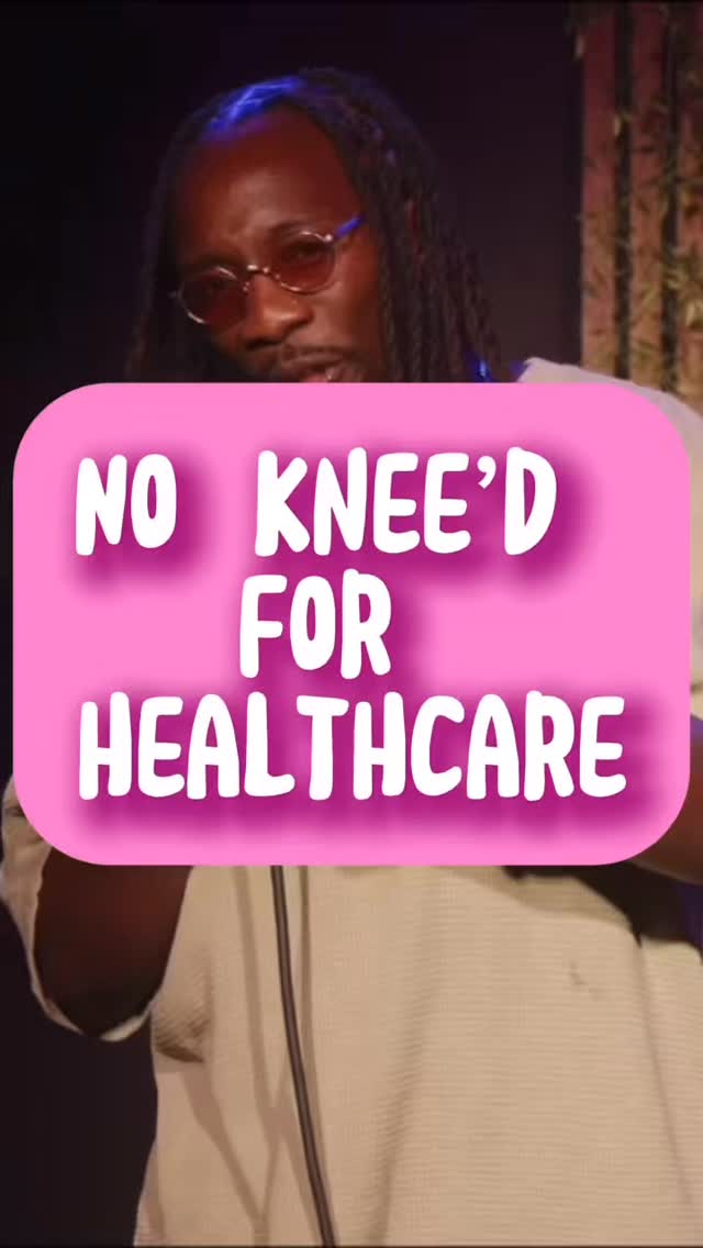 Knees are a privilege in the US🧎🏿♂️
#standup #comedy #knees