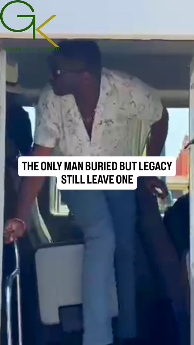 Ghana's journey to independence started with a brave non conformist. His history is well documented and displayed at the Kwame Nkrumah Memorial Park. If you want something to do in Accra, the Kwame Nkrumah Memorial Park is a place to visit. Do you need help planning your Ghana tour? #ghana #kwamenkrumahmemorialpark #Accratour #Instagram