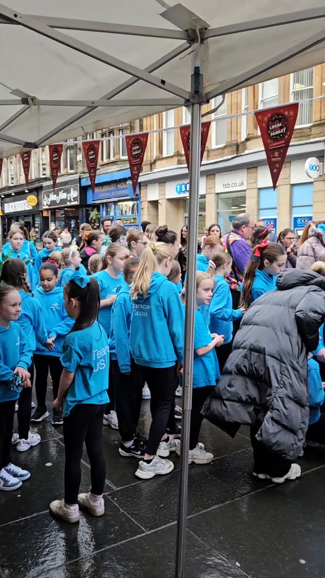 Great to see Paisley so busy at the weekend.....until the rain came on at 4 oclock. My queue was non stop all day.
So many visitors from all over Scotland and even Canada.
There are still events running until the 4th of January including Grinch appearance, singalong, naughty elfs and Let it snow trail. ⛄️ 🎅
#paisley
#paisleycentre
#paisleytownhall
#whatsonpaisley
#secretglasgow
#stmirren
#EventProfsUK
#Glasgowkids
#whatsonGlasgow
#paisleyEvents
#EventPlanning
#glasgowevents
#whatsonglasgow
#EventPlanners
#buchanangalleries
#EventMarketing
#glasgowlifefamilies
#EventManager
#EventManagement
#CorporateEvents
#BrandEvent
#Marketingedinburgh
