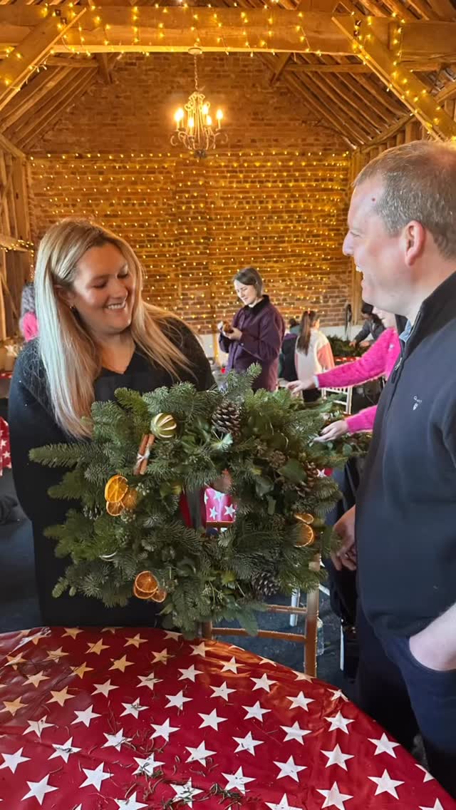 Men make wreaths too! We were contacted recently asking if men were allowed on the workshops as the photos only ever show women. We would love more men - here are some of our regular wreath makers . Admittedly originally dragged along by their partners but now take it very seriously and love coming along on their annual outing.
🙋♂️
This weekend we have a dad and daughter, and mother and son coming along which will be new groupings that we hope make it into an annual tradition too.
🙋♂️
Bring your man , bring your brother , bring your friend . Calling all men!.
.
#menmakewreaths #wreathmakingmen #wreathmaking #craftymen #craftingmen
