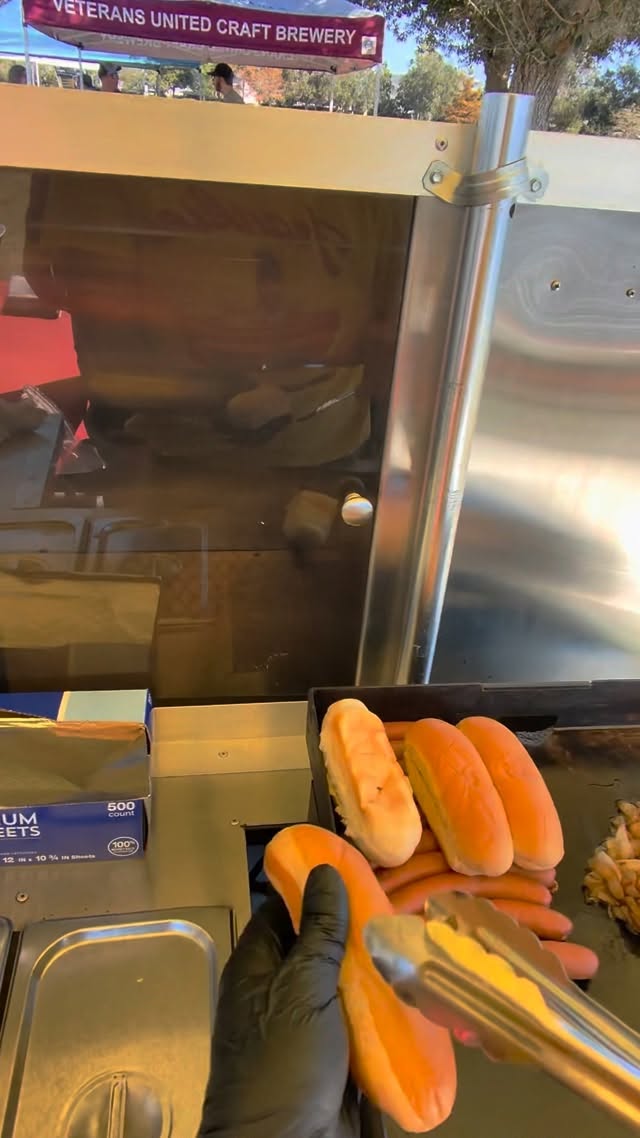 Veterans appreciation event at Shearwater. Always nice seeing neighbors. It’s amazing how fast our kids grow; where is the time going?
#pov #hotdogs #foodasmr