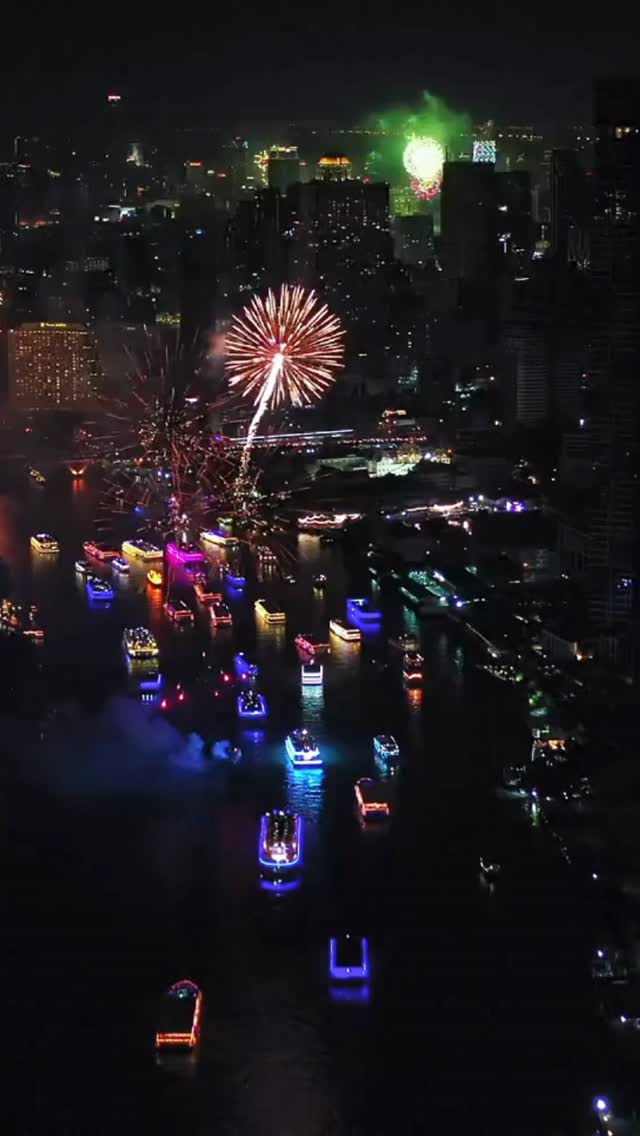 🌊🔥Gather up all your party people and watch the spectacular fireworks display light up the sky over the ocean from your private Beach Campfire on the World Famous Shores of Daytona Beach!
✨️TOAST ON THE COAST 2026✨️
$280 12/31 9PM to Midnight
🔥 Beach Campfire for 6
🎩 Party Hats, Noise Makers & Giant Sparklers
🍫 Gourmet s’mores Under the Stars
🌈 Enchanted Flames
🎆 Fireworks at Midnight
✨Add extra seats, gourmet hot dogs, ice filled cooler and more!
⏰Start your night at Daytona's Main Street Party, check out all the fun, it's Family Friendly ✌️Then stroll over to the beach for VIP Fire Vibes🥂Last year we sold out early, don't miss your chance to toast on the coast this year!
📍On the Sand at Daytona Beach Pier
#2026 #beachcampfires #nye #daytonabeach