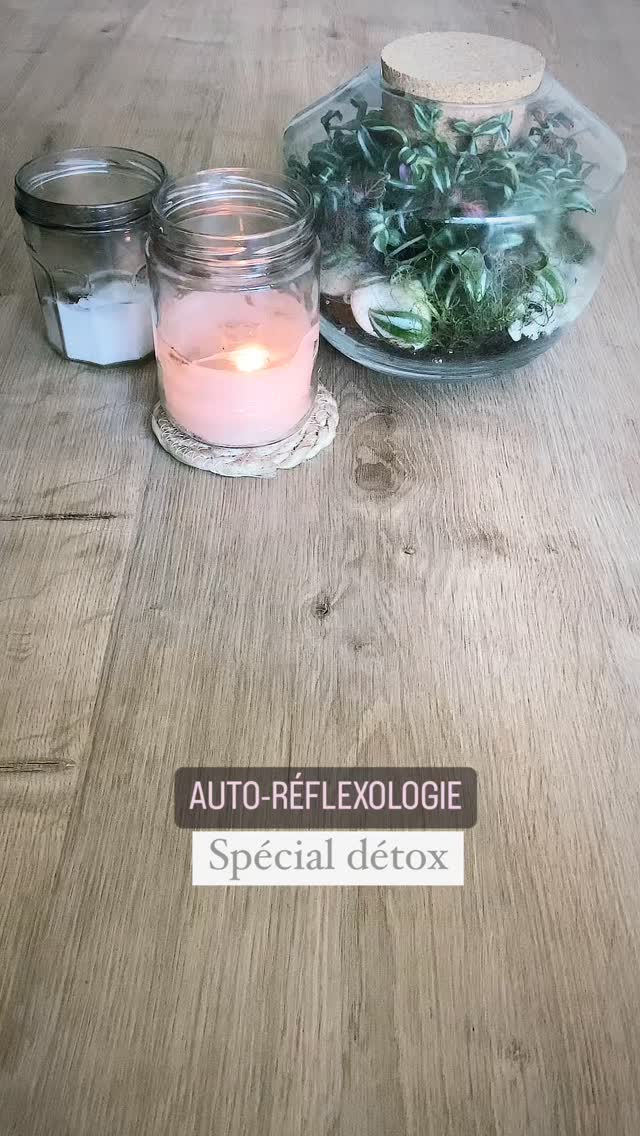 Tuto AUTO-RÉFLEXOLOGIE palmaire ✋🤚 Spécial DÉTOX.
Voici quelques gestes d’auto-stimulation pour vous aider à détoxifier votre organisme.
Suivez bien les consignes 📋 :
- Commencez toujours par la main droite 🫱
- Chaque geste est à effectuer pendant 30 secondes ⏱️ sur chaque main ✋🤚
- Les lissages et les pressions doivent être fermes mais surtout pas douloureux 👐
- Soyez détendu(e) et chouchoutez-vous 🥰
- À faire à chaque fois que vous en éprouvez le besoin.
- Pour plus de précisions, n’hésitez pas à me contacter.
Un soin rapide, doux et efficace à faire soi-même pour se détoxifier.
Tout bénef' 🤩
_______________________________
✨ Réflexologie & énergies
🦶Soins de réflexologie plantaire
👐 Soin énergétique
🌈 Réveillez votre énergie intérieure, retrouvez un l'équilibre émotionnel & découvrez le pouvoir d'auto-guérison
🌿 Créatrice de soins doux & thérapeutiques, 100% personnalisés pour soulager les tensions, libérer l'esprit et promouvoir un bien-être global
📆 Réservez votre parenthèse de bien-être https://www.carolinestouls-reflexologue-nantes.fr/decouverte-reflexologie
#stress #keepcool #boost #energy #feelgood #autosoin #reflexo #bienetre #reflexologie #reflexologue #autoreflexologie #nantes #vitality #vitalite #detox #detoxifier #detoxmybody