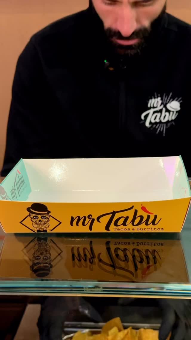 Shhh, senti qua che crunch!
Da Mr Tabù tacos e burritos li componi tu! 🌮🌯
📍Centocelle: Via dei Castani 304
📍Ostiense: Via Pellegrino Matteucci 17
🎥: @smmackstudiosrl
.
.
.
.
.
#cucinanatexmex #mangiarearoma #texmex #ristorantiroma #cucinamessicana