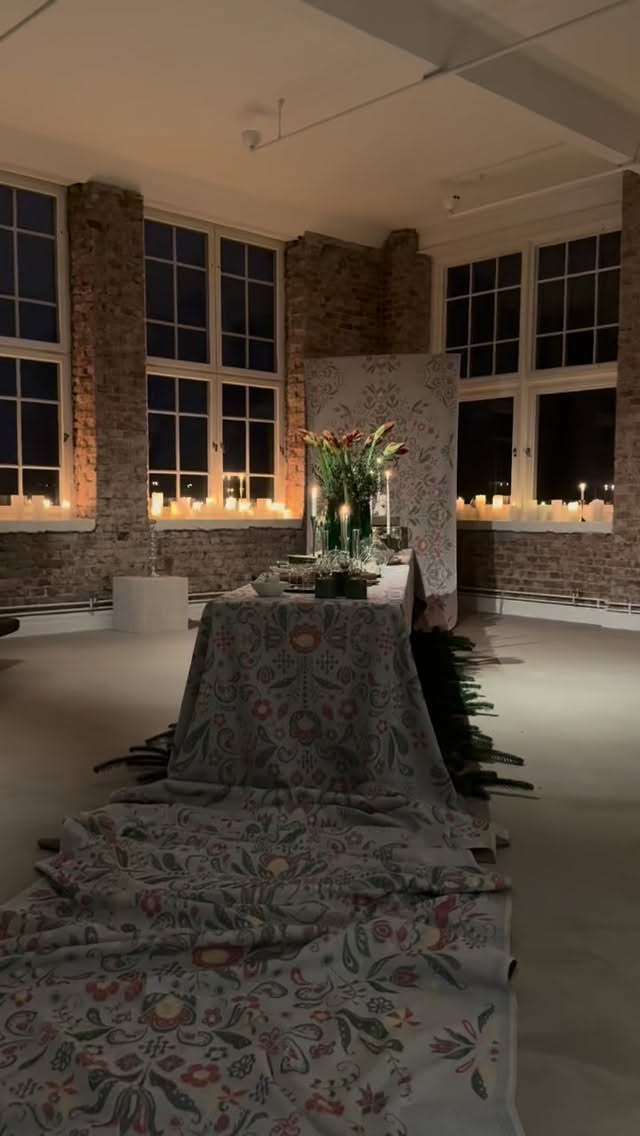 Missa inte Spinneriets fantastiska juldukning🌟
Ni hittar den på våning 4 tillsammans med ljuvlig musik
Öppet 11-16 - Välkomna 🌲
#utflyktigöteborg #julkänsla #spinnerietilindome #smultronställen #musik