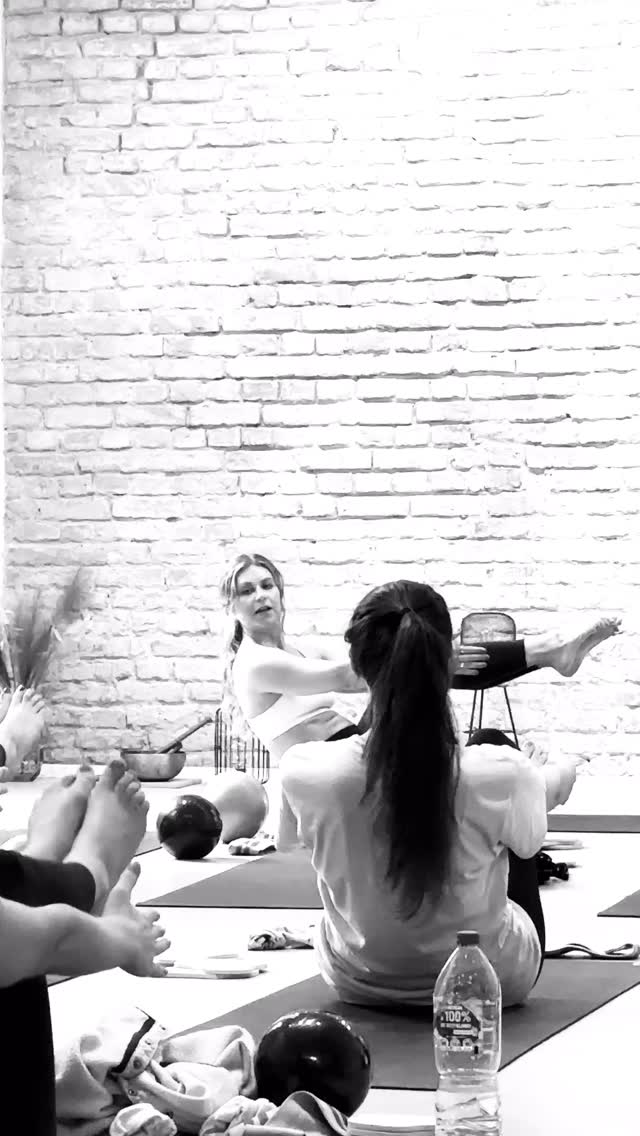 2026 is our sixth year of Pilates Teacher Trainings and our graduates are already teaching successfully across Berlin. We’ve become the destination for powerful, contemporary Pilates education. If you’re ready to level up and lead with confidence, you belong here. January training is sold out. March 2026 is your next chance to hop on. DM for details. #pilates #pilatesinstructor #pilatesstudio