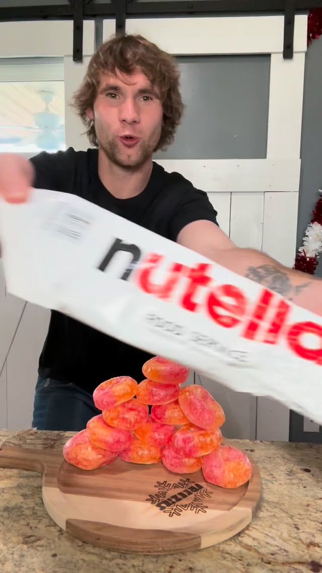 Peach plus Nutella? 👀 would you try it??