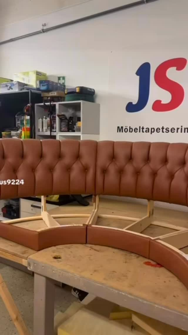 #möbeltapetsering #södertälje#jsmöbeltapetsering #uppsala
