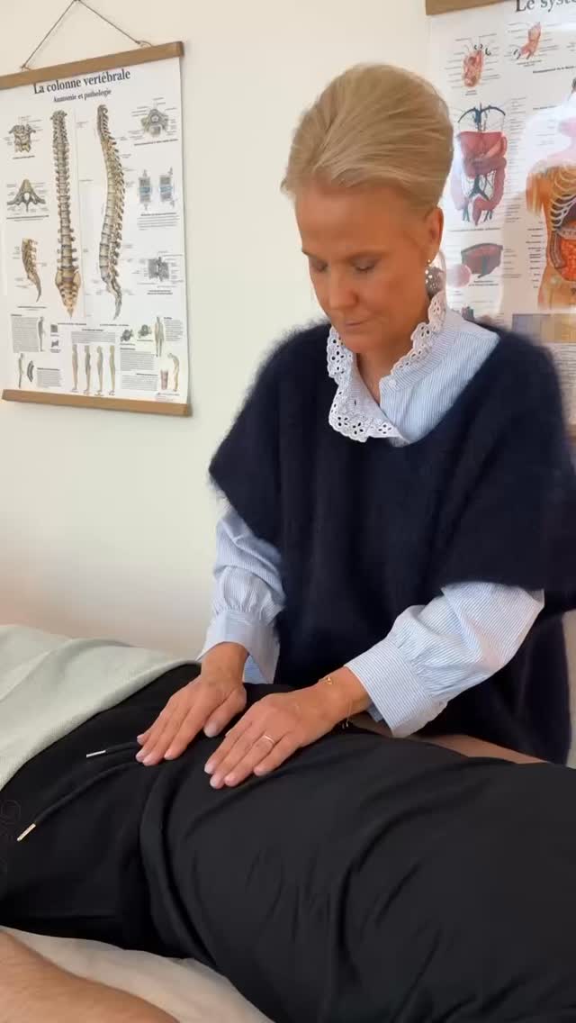 ✨ 𝗔𝗽𝗮𝗶𝘀𝗲𝗿 𝗹𝗮 𝗱𝗼𝘂𝗹𝗲𝘂𝗿 𝗲𝗻 𝗱𝗼𝘂𝗰𝗲𝘂𝗿, 𝗰’𝗲𝘀𝘁 𝗽𝗼𝘀𝘀𝗶𝗯𝗹𝗲. ✨
La douleur, qu’elle soit physique et/ou psychologique, peut être 𝐬𝐨𝐮𝐥𝐚𝐠𝐞́𝐞 de différentes façons.
Je vous propose une approche aussi 𝐝𝐨𝐮𝐜𝐞 qu’𝐞𝐟𝐟𝐢𝐜𝐚𝐜𝐞 : l’ostéo-énergie.
Un toucher 𝐬𝐮𝐛𝐭𝐢𝐥 tout en 𝐩𝐮𝐢𝐬𝐬𝐚𝐧𝐜𝐞.
Vous avez envie d’expérimenter ?
Je suis à votre disposition, avec toute ma bienveillance.
www.etherea.care
#ethereacare #douleurschroniques #maladie #energetique