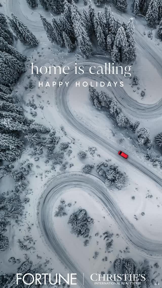 🎄✨ Merry Christmas from Marisol Rocha Homes.
Wishing you and your loved ones a season filled with peace, joy, and beautiful moments. May your home be filled with warmth, love, and light this holiday season. 🤍