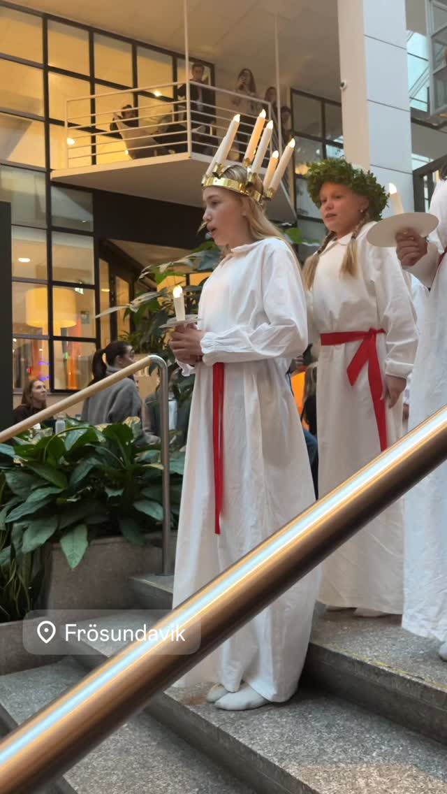 Fantastiskt vackert!!
Adolf Fredriks musikklasser 🎼😊