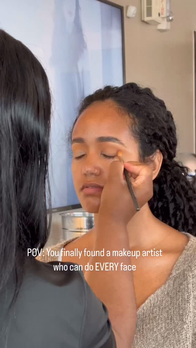 Natural, soft glam, full glam, every skin tone, every skin type, your look is safe with me.
Because great makeup isn’t one-size-fits-all… it’s personalized artistry.
Ready to get glammed?
Now booking 2026 Brides and bridal parties ✨