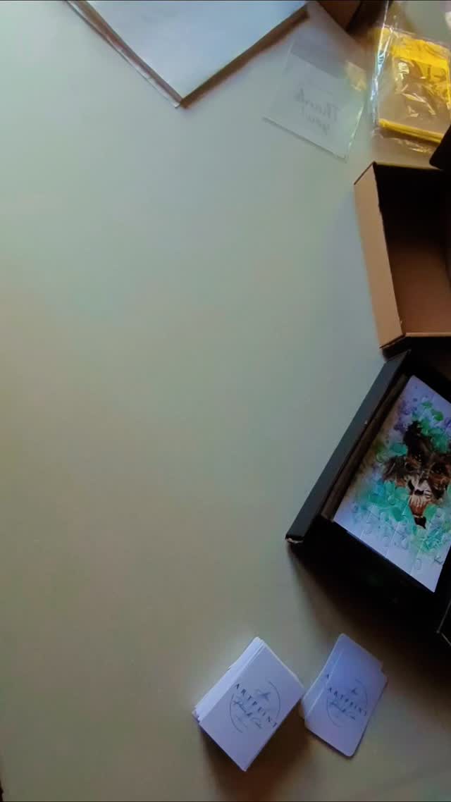 Puzzle de collection/ objet d'art miniature
6 modèles créé à partir des œuvres original.
#artpeint #creative #puzzle #cadeau