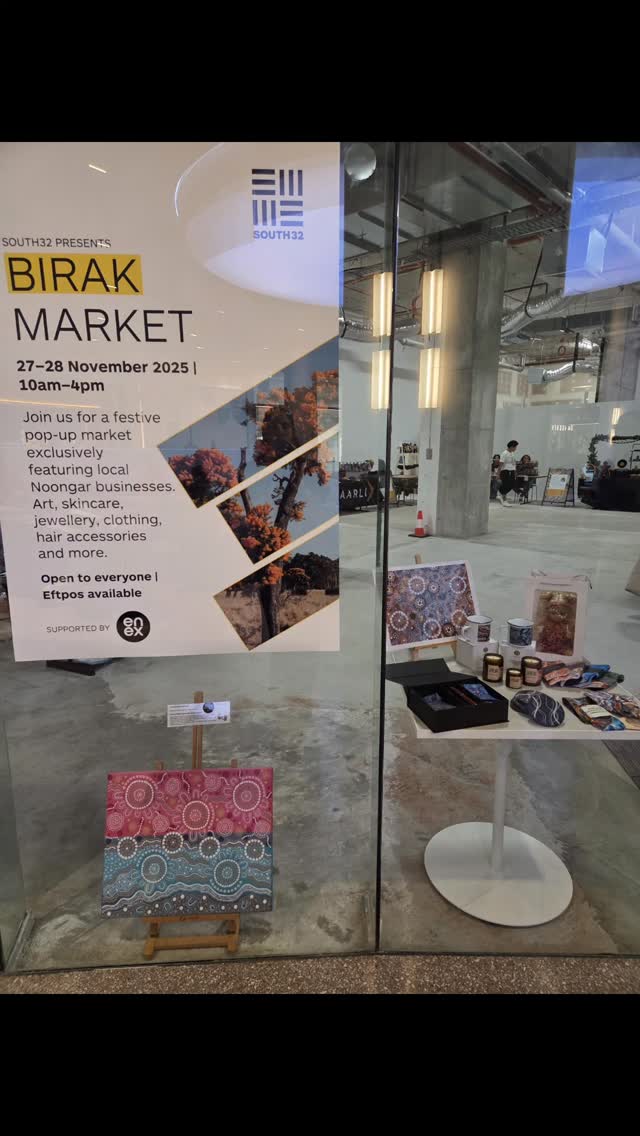 Birak Markets - thanks to @south_32 and @enexperth
Two big days, lots of yarns and so much love from the community.
Thank you for supporting Maarakool Art and choosing mob owned π€πβ€οΈ