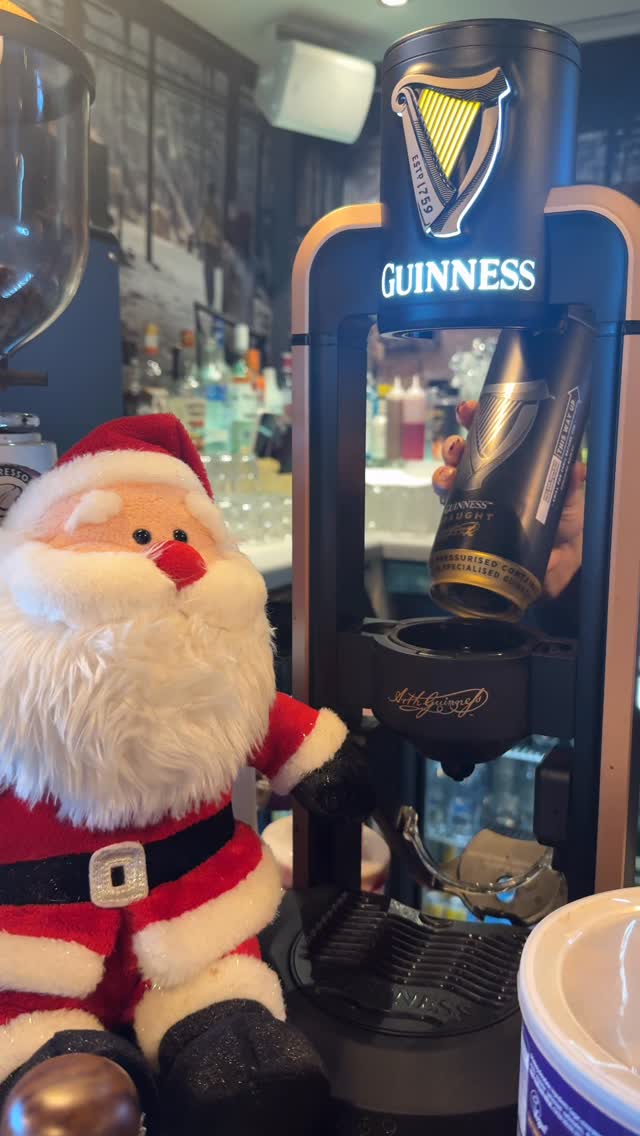 🎄 Christmas Day at Taza! – We’re Fully Booked! 🎄
We’re so excited to welcome all our lovely guests tomorrow for Christmas Day. Thank you for choosing to celebrate with us — we’re honoured to be part of your day ✨
Join us for a feast that brings together the best of Indian favourites and classic Christmas comfort:
🍛 Our full buffet, featuring your all-time favourite curries
🔥 Signature starters and a tempting selection of festive canapés
🍽️ Traditional Christmas dinner, including:
• Roast turkey
• Roast beef
• Steak pie
• All the trimmings — roast potatoes, mixed vegetables, and sage & onion stuffing balls
🍰 Desserts to delight everyone:
From warm gulab jamuns and creamy ice creams to a selection of cakes and a show-stopping chocolate fountain
We can’t wait to share great food, festive cheer, and a memorable Christmas Day with you all.
See you tomorrow — and let the celebrations begin! 🎄✨ #tazadundee #xmas2025 #xmasdinner #dundeerestaurant #dundeefood