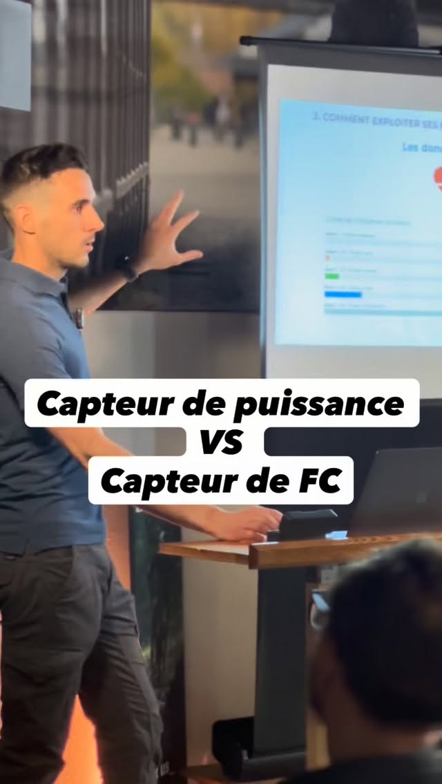 📈 « On parle souvent des capteurs à l’entraînement… mais entre fréquence cardiaque et capteur de puissance, lequel choisir ?
La fréquence cardiaque, c’est un super outil… mais surtout pour les efforts d’endurance. Elle réagit lentement : quand tu montes en intensité, ton cœur met quelques secondes — parfois plusieurs minutes — avant de se stabiliser.
Résultat : pour les intervalles courts ou les efforts au seuil, elle n’est pas assez précise. Tu sais que tu travailles “dur”, mais pas exactement combien.
Le capteur de puissance, c’est différent : il mesure directement l’effort que tu produis, en watts. Pas de décalage, pas d’influence du stress, de la caféine ou de la température.
Et surtout : il reste ultra précis sur les intensités élevées. Pour du fractionné, du seuil, du VO2Max… rien ne bat la puissance.
En résumé :
👉 Fréquence cardiaque : parfaite pour contrôler l’endurance, les zones basses et la gestion de l’allure.
👉 Puissance : indispensable pour progresser sur les efforts intenses, calibrer les intervalles et structurer un vrai plan d’entraînement.
👉 D’autres vidéos arrivent pour vous aider à comprendre vos données comme un pro.
#Movinity #CubeStoreNamur #Cyclisme #TrainingPeaks #PMC CTL ATL TSB DonnéesCyclistes EntraînementCycliste PerformanceCycliste AnalyseCycliste TrainingLoad CyclismeBelgique
