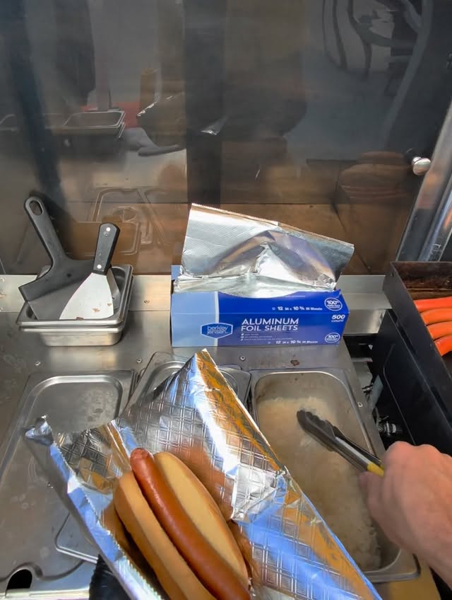 @larryc.4 on the helm. 200 #hotdogs in 1.5 hours. Thank you to @legacyhouse.social for having us out 🙏🏻
#blessed
#foodasmr