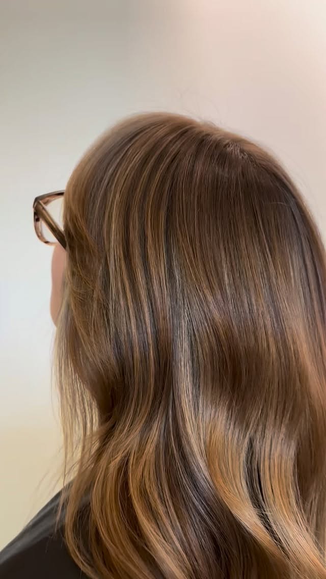 😍😍😍
#fitzroy #melbournesalon #salonlife #hairstylist #hairsalon #skincare #beautysalon #hairgoals