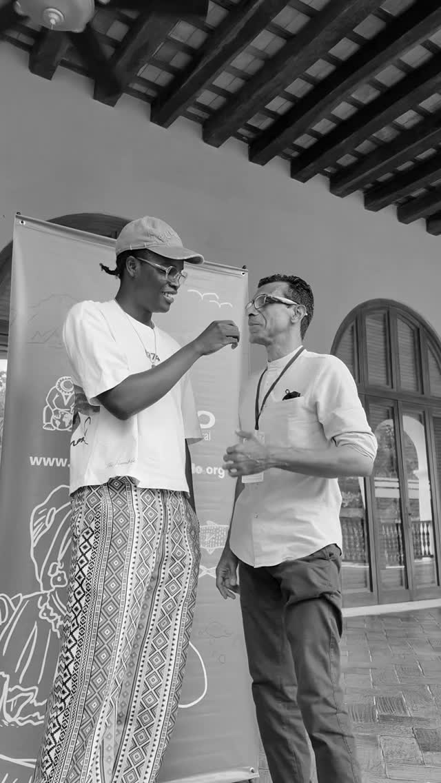 ✨🙌🏿🤩Tenemos mucho por recordar de un Mercado Cultural del Caribe que nos hizo felices y que nos trae de vuelta esos momenticos sabrosos, como cuando hicimos ping pong con Rafael Ramos, director del Mercado Cultural del Caribe.
¿Y qué tal sus respuestas? Mi gente, pura esencia caribe.
#LoHacemosEncombo
