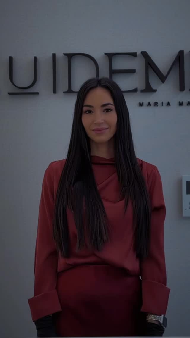 No se dice te quiero…
😏💉 se dice: “te he reservado esto para ti”
Porque hay regalos que se olvidan…
y otros que se disfrutan, se notan y se agradecen ✨💆♀️
En Clínica Cuidem, si no sabes qué regalar, lo tenemos fácil 👇
🎁 Vales regalo personalizados para:
✨ Vitaminas (como el NCTF)
✨ Tratamientos faciales
✨ Neuromoduladores
✨ O cualquier tratamiento que mejor se adapte a esa persona especial
Tú regalas el detalle…
y quien lo recibe elige cuándo venir a mimarse 🤍
👉 Pásate por la clínica o escríbenos por DM y te preparamos tu vale regalo
Porque a veces, cuidarse también es una forma de decir te quiero 💫
#regalaconcuidado #ClinicaCuidem #medicinaestetica #autocuidado #ideaspararegalar NCTF