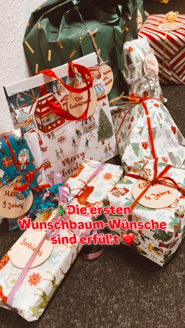 Taunussteiner Wunschbaum erfüllt auch 2025 wieder Kinderwünsche
Weihnachten steht vor der Tür – Kinder schreiben ihre Wunschzettel:
Spielzeuge, Kleidung, Schulmaterialien, elektronische Geräte, …
Es gibt jedoch Familien, die ihren Kindern die noch so bescheidenen Wünsche nicht erfüllen können.
Auch in diesem Jahr wird der Wunschbaum daher wieder auf dem Dr.-Peter-Nikolaus-Platz zu finden sein und Bürgerinnen und Bürgern somit die Möglichkeit bieten, Kindern – ganz im Geiste von Weihnachten – eine große Freude und damit Familien ein ganz besonderes Weihnachtsfest zu bereiten
#taunusstein #taunus
