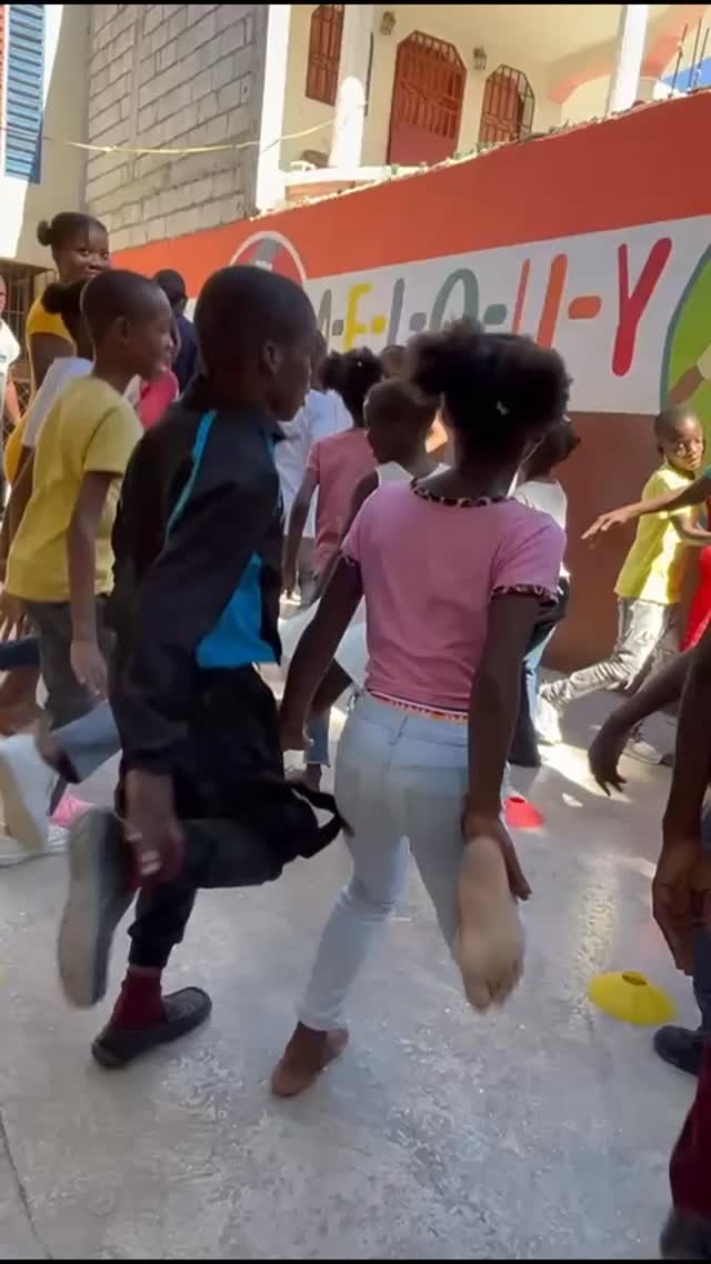 "Jump high, dream big! 🚀✨
There is nothing quite like the joy of movement. We know that healthy bodies build strong minds, so getting these wiggles out is serious business! 📚💪 Look at that form! 🇭🇹❤️
#Haiti #NonProfit #EducationMatters #Ayiti #JoyInMotion #ActiveKids #HaitiCharity #PlayToLearn #FutureLeaders #PhysicalEducation #MoveYourBody #SocialGood #NGO #HopeForHaiti #KidsBeingKids #GlobalEducation #HealthyHabits #AyitiCherie #Empowerment #GivingBack #SchoolLife #WellnessJourney #ViralJoy #haitieducation