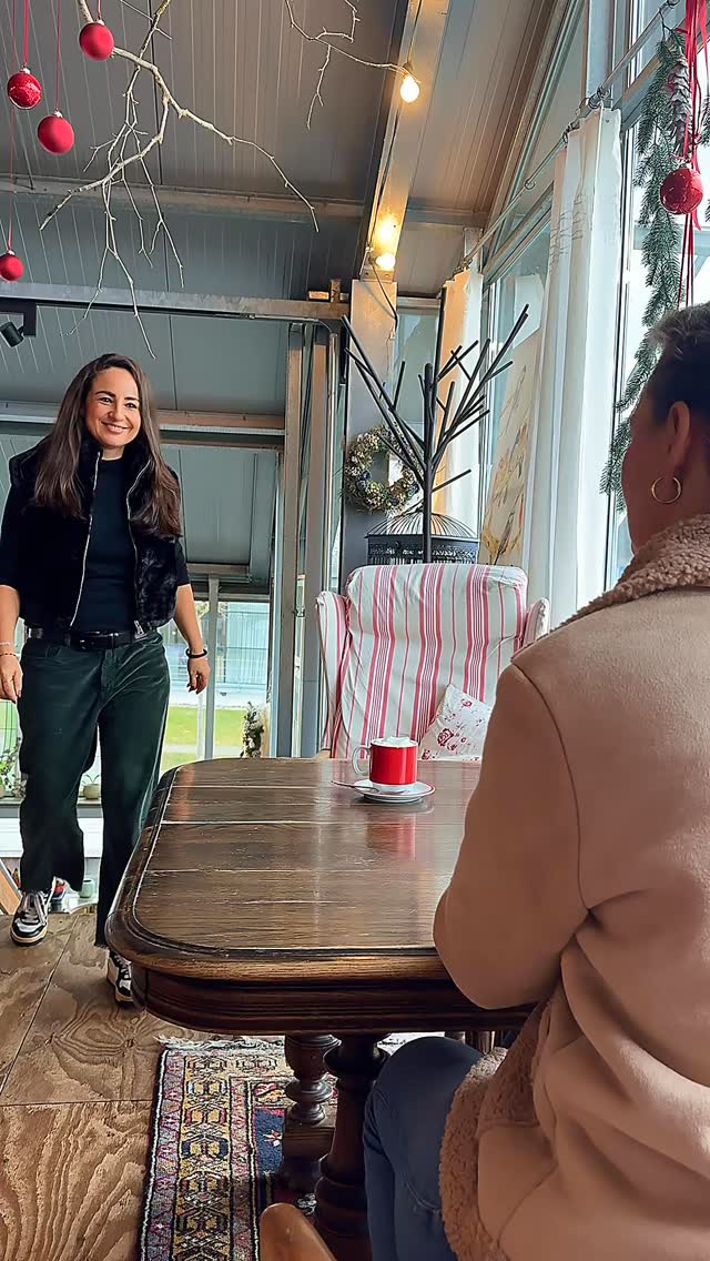 Unwiderstehlich
Bei uns ist nicht nur Kaffee & Kuchen gefährlich gut...
auch alles andere hat diesen „nimm mich mit“-
Eine Sache kaufen. Ganz harmlos.
Und dann? Tja... ihr seht ja selbst!
Komm vorbei, lass dich treiben - und nimm ruhig deine beste Freundin mit die dich stoppt.!.
oder anstiftet.
Euer Markthalle Wassmer Team