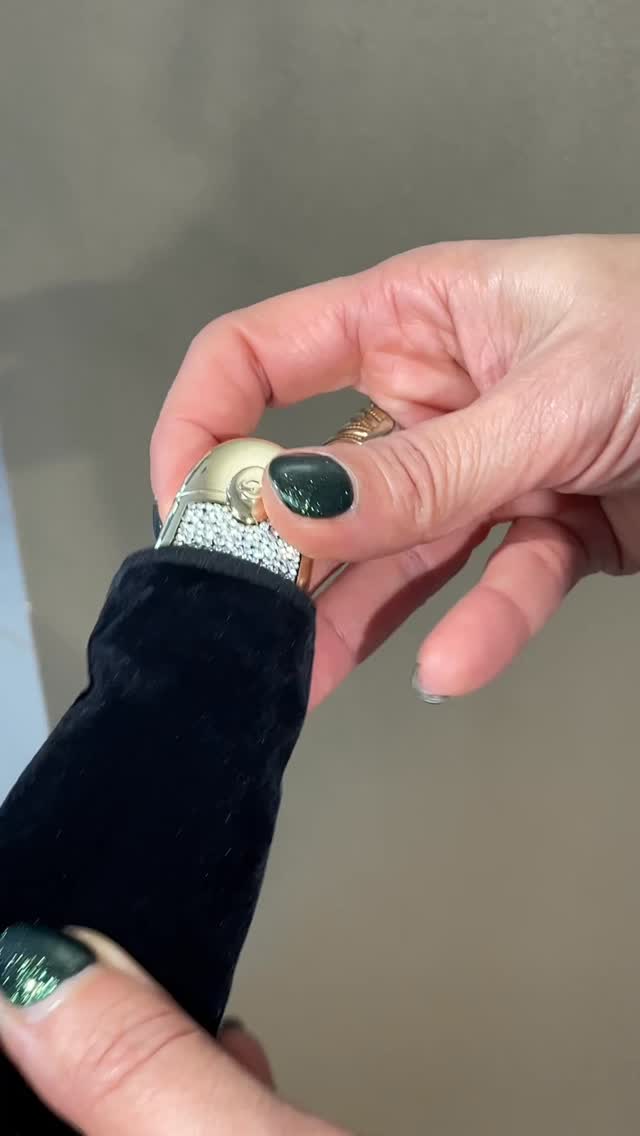 Redécouvrez l’icône du maquillage @guerlain : Rouge G 💄
Choisissez une teinte et un écrin pour composer l’accord parfait.
📍Espace beauté - Rez-de-chaussée
#printemps #printempstours #guerlainmakeup #guerlain #toursmaville #toursetmoi #villedetours