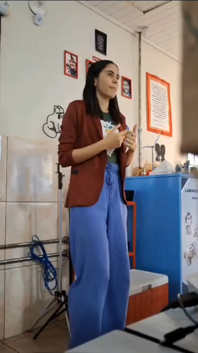 Confira essa palestra que foi ministrada pelo Projeto Guavira nas escolas.
Venha fazer parte do Projeto Guavira! 🌿💚
🔗 Saiba mais em: www.projetoguavira.com� 🔗 Guavira Conecte: www.guaviraconecte.projetoguavira.com
📷 Siga-nos no Instagram: @projetoguavira
🎵 Estamos também no TikTok: @projetoguavira
📘 Curta-nos no Facebook: /projetoguavira
🎬 Assista-nos no YouTube: @projetoguavira
@eeflorianoviegasmachado
@meninas.stem.uems
#projetoguavira #guavira #GuaviraMS #CerradoVivo #EducaçãoAmbiental