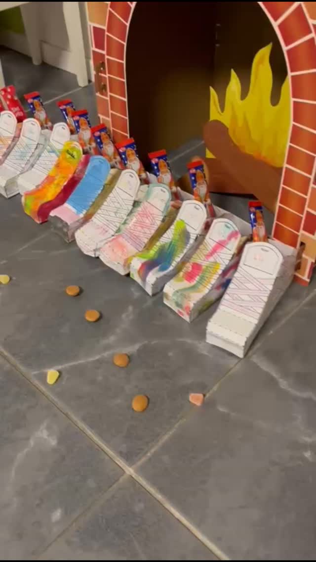 Onze schoentjes waren vanochtend gevuld 🤩
#themasinterklaas❤️ #dankjewelsinterklaasje🎁