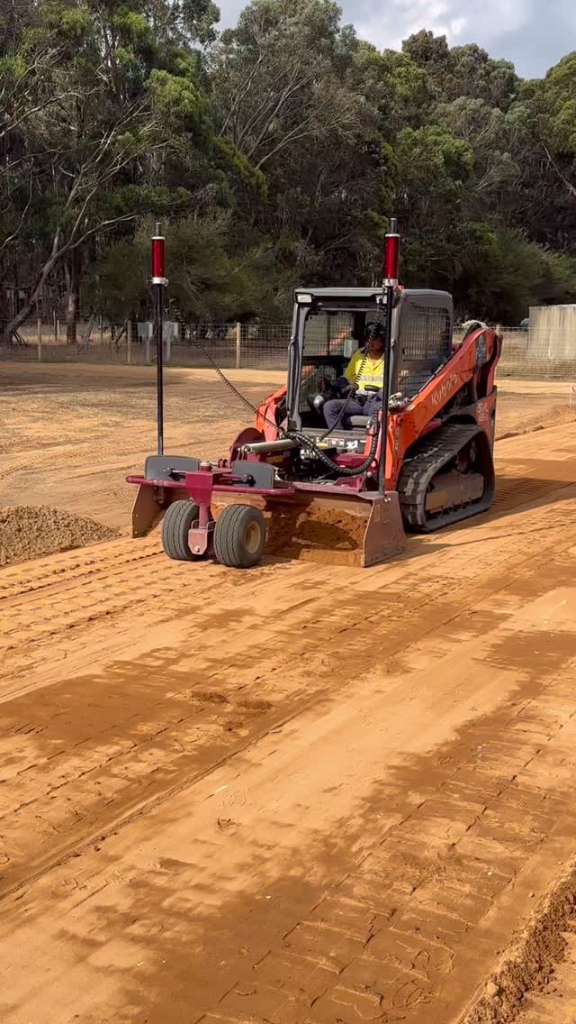 Hammer 🔨 time with @ctccwa. Precision grading completed for @nlb_homes in Margaret River 👊
