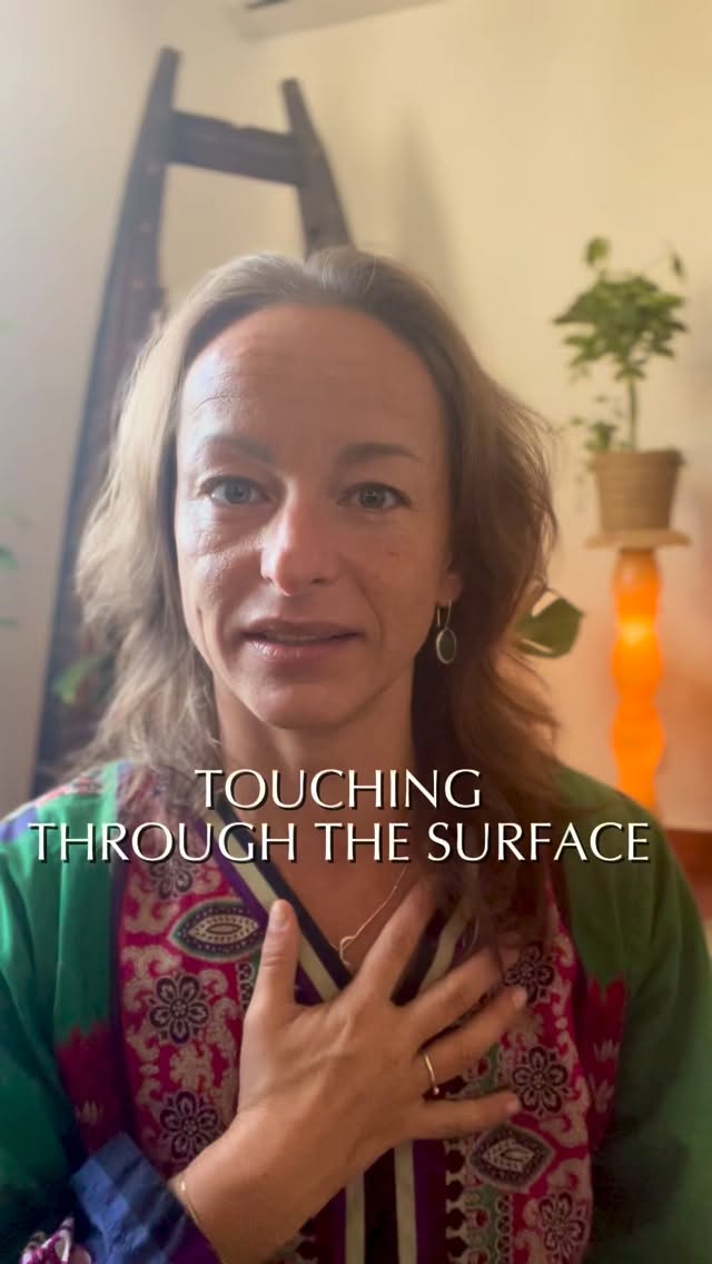 BodyBeautyBliss ~ touching through the surface
Practice: Lie on your back. Feel the floor beneath you. Breathe. Let yourself be held.
Begin to roll slowly ~ onto your side, onto your belly, onto your other side, back to your back. As you roll, notice: what parts of your body press into the floor? Can you FEEL them? When you find a spot that feels good (or numb, or tight), pause and stay there. Press into the floor a little. Breathe into that area. Let the floor massage you. Keep rolling, exploring. Let your body lead. Maybe your hips want more pressure. Maybe your spine wants to be massaged. Trust your impulses and move slow.
This is not about covering ground ~ it’s about FEELING every inch of your body as it meets the earth.
When you’re done, lie still. Rest. Notice.
This practice teaches:
~ Felt sense (you learn to feel your body from the inside)
~ Receptivity (you learn to let the floor touch you, to receive pleasure)
~ Grounding (you connect to earth, to support, to safety)
~ Self-care (you’re giving your body the gift of touch and attention)
Do this regularly. Your body will thank you
Im curious
~which places in your body enjoyed this massage the most? What was new and unexpected?
Let me feel you in the comment ❤️🔥
Check: www.agniway.com for 1:1 online Tantric Embodiment sessions with me and private retreat possibility at Agni Way Temple in Lagos, Portugal.
In devotion to Beauty ~ Agni Chandra 💚