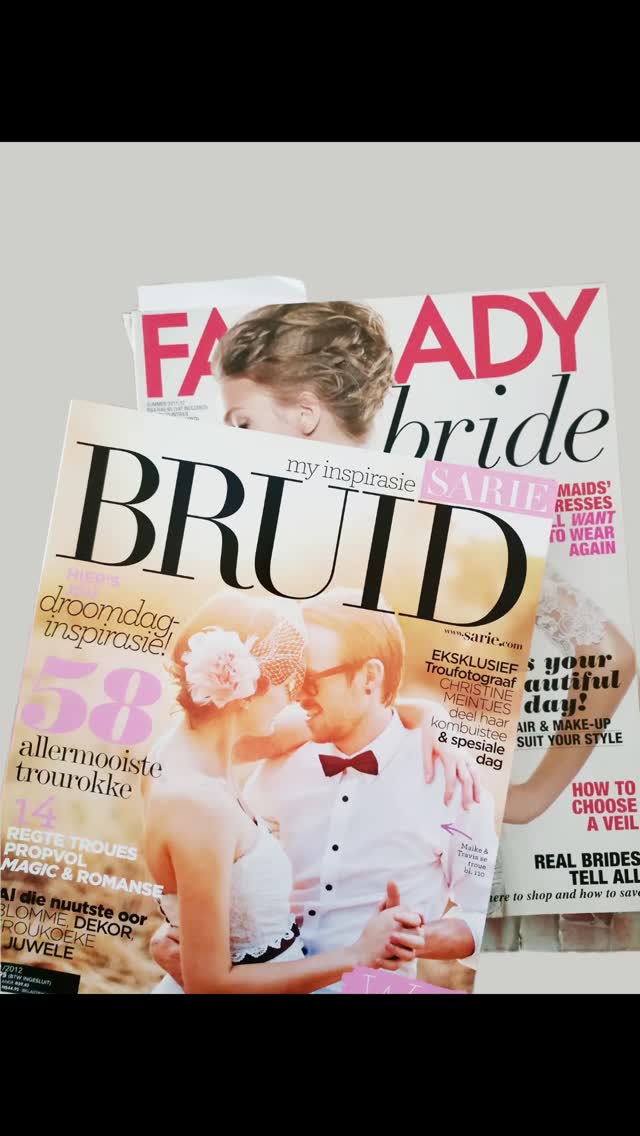 Part 1 of magazine work over the years. These exclude extended wedding cake magazines which will be posted later 😀
#cakedesign #cakecollaboration #collaboration #cakeart #art #lovemywork #proudmoments #magazinepublication #collaboration