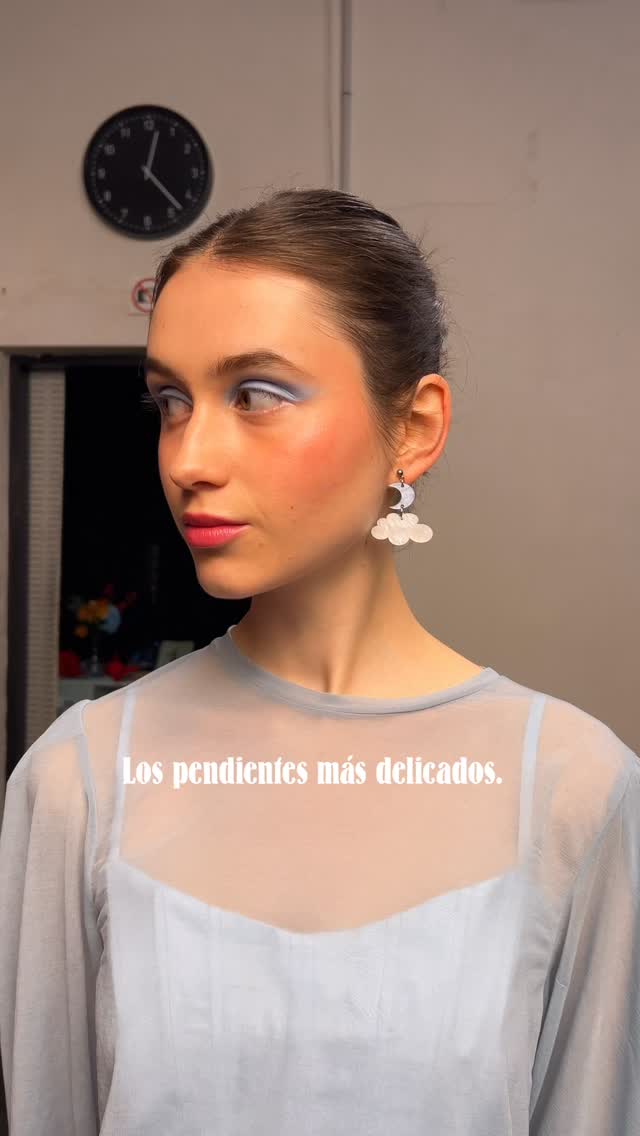 Dulces, delicados y etéreos.
Los pendientes perfectos para un look que te transforme en un pastelito ☁️