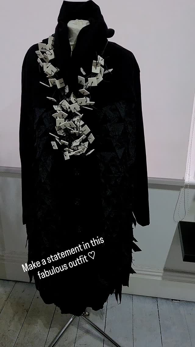 #uppermill
#holmfirth
#womensclothing
#womensfashion
#wintercollection
#manchester
#avantgardedesignfashion