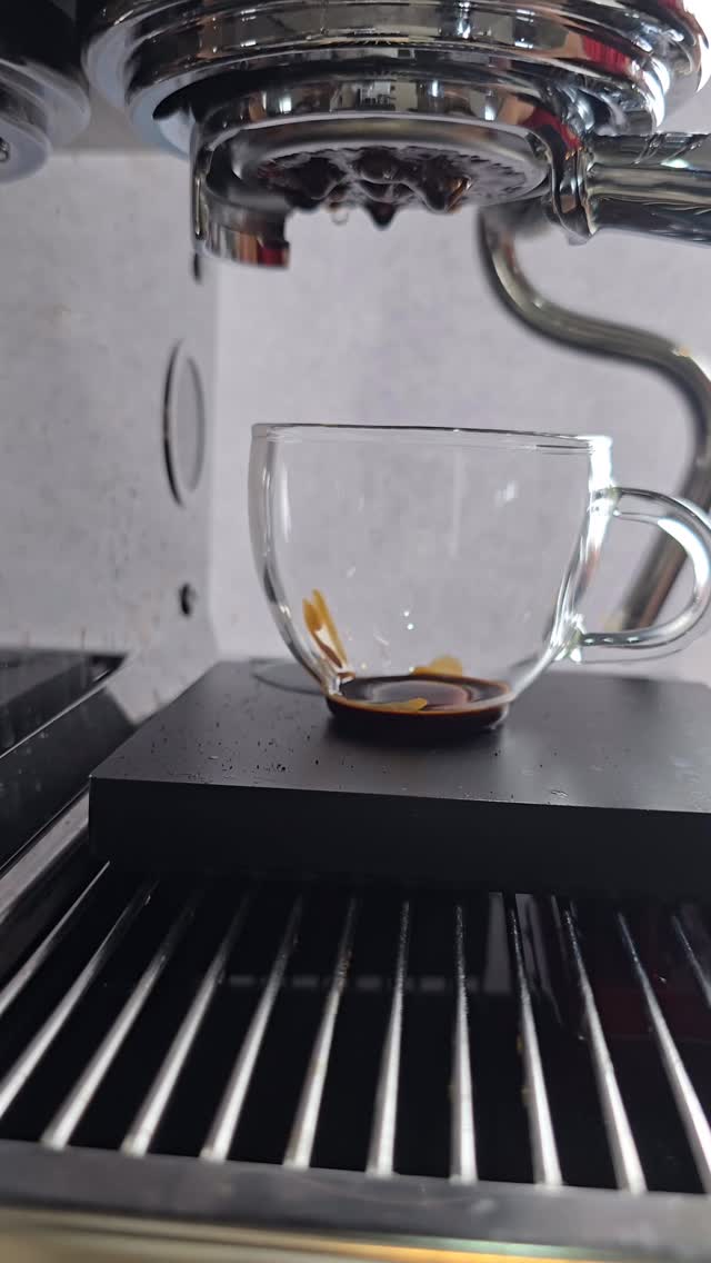 Cada detalle importa en un buen espresso. El TIMEMORE Pucks Espresso Accessories Set acompaña cada paso del proceso para lograr precisión, limpieza y consistencia en cada extracción.
Encontranos en nuestro showroom de Asunción y CDE o en www.xpecialty.com.py
#xpecialty #timemore #espressoperfecto