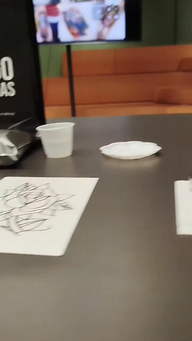 Um pouco do que rolou no Workshop de Old School com o artista @gustavoloretto_ que já admirava muito pelas redes e agora conhecendo melhor levarei como uma grande referência também 🤟✨
Um dia de troca e aprendizado incrível lá no centro de treinamento da @ironworksbrasil que é um espaço simplesmente incrível ♥️
A todos os envolvidos, equipe organizadora e gestoras Ju ♥️ Gratidão pelo dia fodaa!