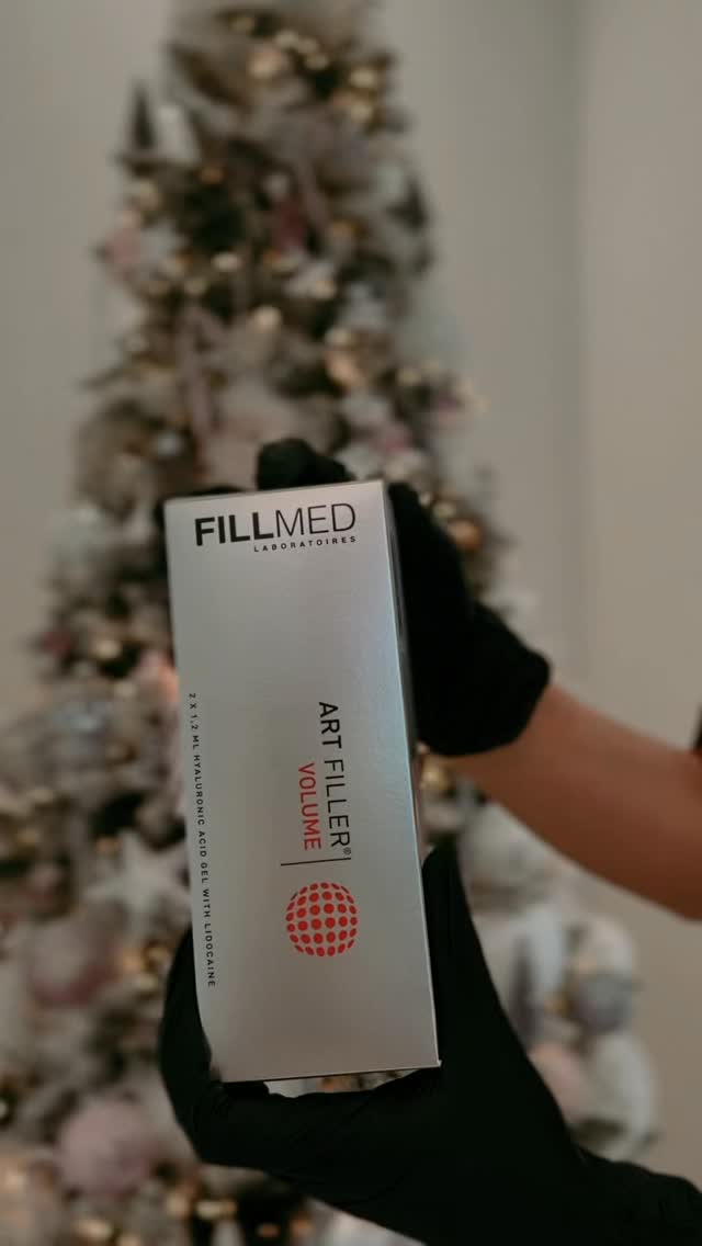 Estas Navidades no se regalan cosas…
🎁 se regala cuidado, tiempo y bienestar ✨
💉🎶Porque cuidarse por fuera y por dentro también es un regalo.
En Clínica CUIDEMM preparamos vales regalo personalizados para:
✨ Tratamientos faciales
✨ Vitaminas y cuidados de la piel
✨ Medicina estética
✨ O simplemente un momento para una misma
Porque autorregalarse también vale 💛
Y regalar belleza, salud y bienestar es siempre un acierto.
👉 Pide tu vale regalo y deja que esa persona especial (o tú misma) lo disfrute cuando quiera
Estas Navidades… regala cuidarse ✨🎄
#RegalaCuidado #ClinicaCuidem #ValesRegalo #Navidad #Reyes Autocuidado BellezaConSentido