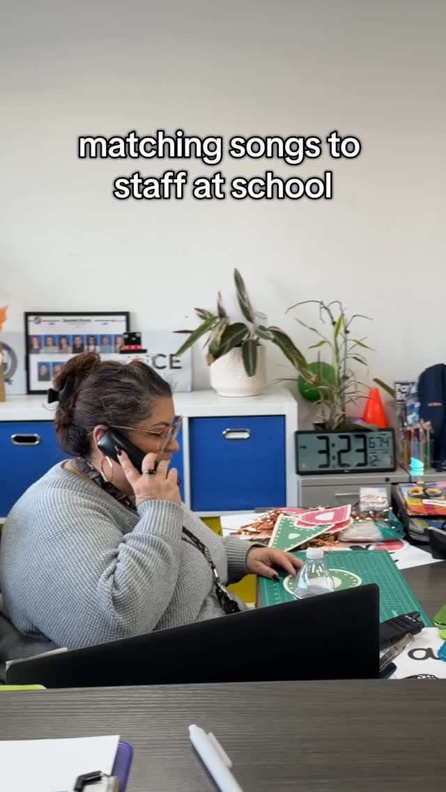guess who is in charge? 🧐🔍
come to our open house tomorrow and find out!
meet our staff and current students to learn more about our teaching approach, small class size, personalized learning and daily SEL.
and winter festival featuring our students solo performances and christmas carols 🎶🎶
more info in our link in bio 💙
#privateschool #bayarea #education #foryou #memes