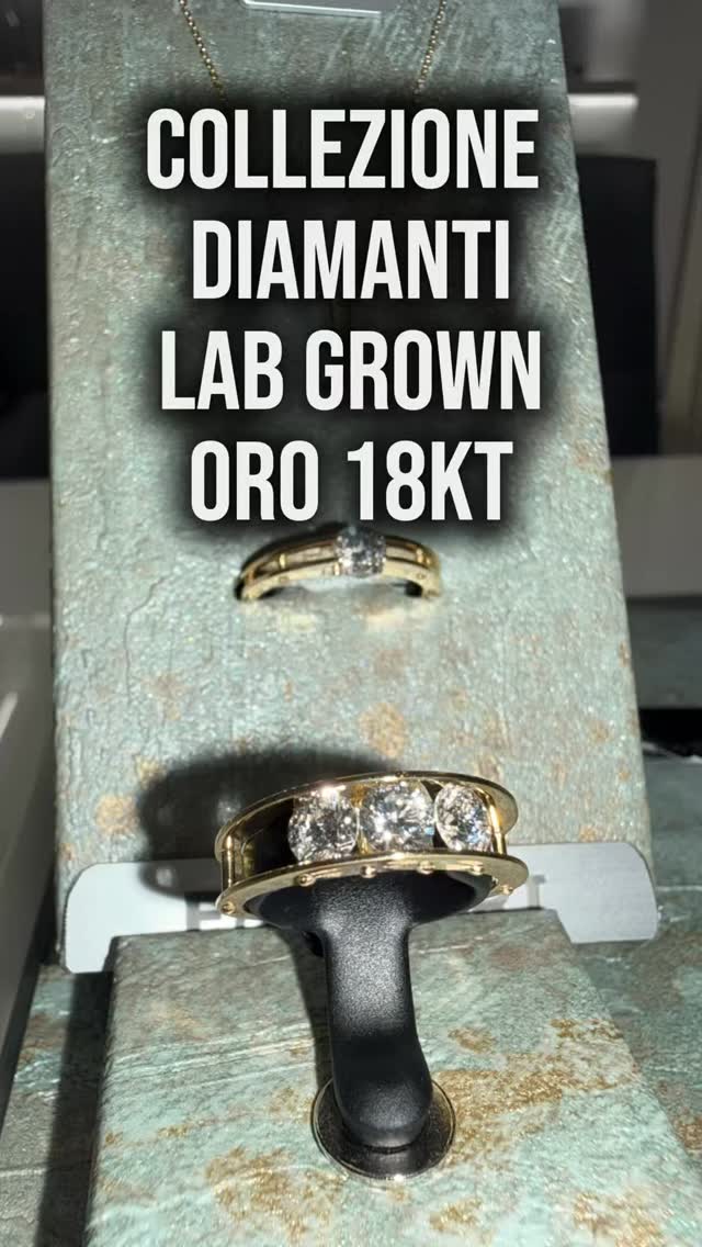 ✨ Nuova Collezione in Oro 18kt & Diamanti Lab Grown ✨
Eleganza moderna, brillantezza autentica.
In questo Reel vi mostro i nuovi solitari, trilogy, punti luce e orecchini disponibili in oro bianco e oro giallo, tutti con montature particolari studiate per esaltare al massimo ogni diamante.
I diamanti lab grown hanno le stesse caratteristiche dei naturali, cambia solo l’origine… e la possibilità di scegliere quello che rispecchia di più il vostro stile. In aggiunta tutte le pietre sono certificate. 💎
📌 Disponibili in gioielleria
📩 Per info e prezzi scrivetemi in DM
💬 Quale vi piace di più?
#GioielleriaCorna #DiamantiLabGrown #Oro18kt #Solitario #PuntoLuce #Trilogy #Gioielli #Brillantezza #NuovaCollezione #Gioielleria