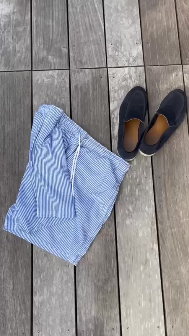 Une chemise, 2 coupes, col classique, col mao, 1000 looks.
Classique ? Oversize ? Casual chic ?
Elle suit ton humeur ;)
#LookVersatile #BleuetStyle #FrenchTouch WearItYourWay