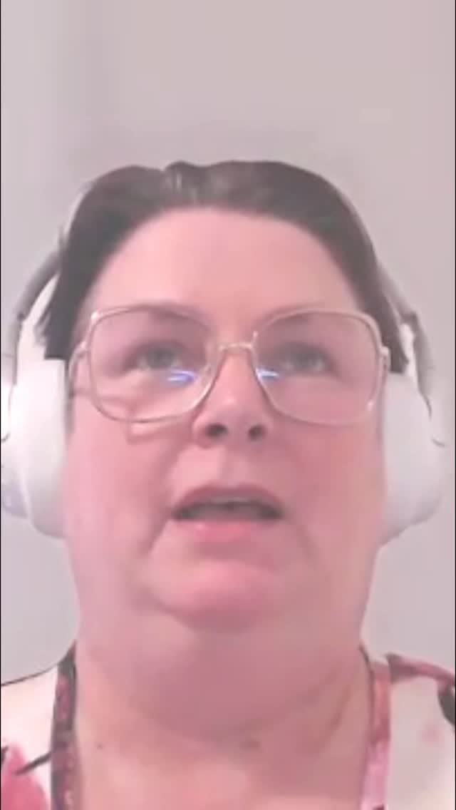 Soror Rosa sai Docrates Mehiläisen mukaan Unelmakumppaniksi uudelle yhteisölleen 🔥
Ja yhteensä jopa kuusi Unelmakumppania parissa kuukaudessa 🔥
Mira on yksi upeista @kohtiunelmiaakatemia yhteisön jäsenistä sekä ollut mukana myös Rakettiryhmässä, jossa näitä Unelmakumppaneita ”kalastellaan” 🥳
Upeeta duunia, sinnikästä pitkäjänteistä tekemistä ja rohkeiden päätösten tekemistä Mira Saksi 💪🏻👏🏻
@soror_rosa @taijakas